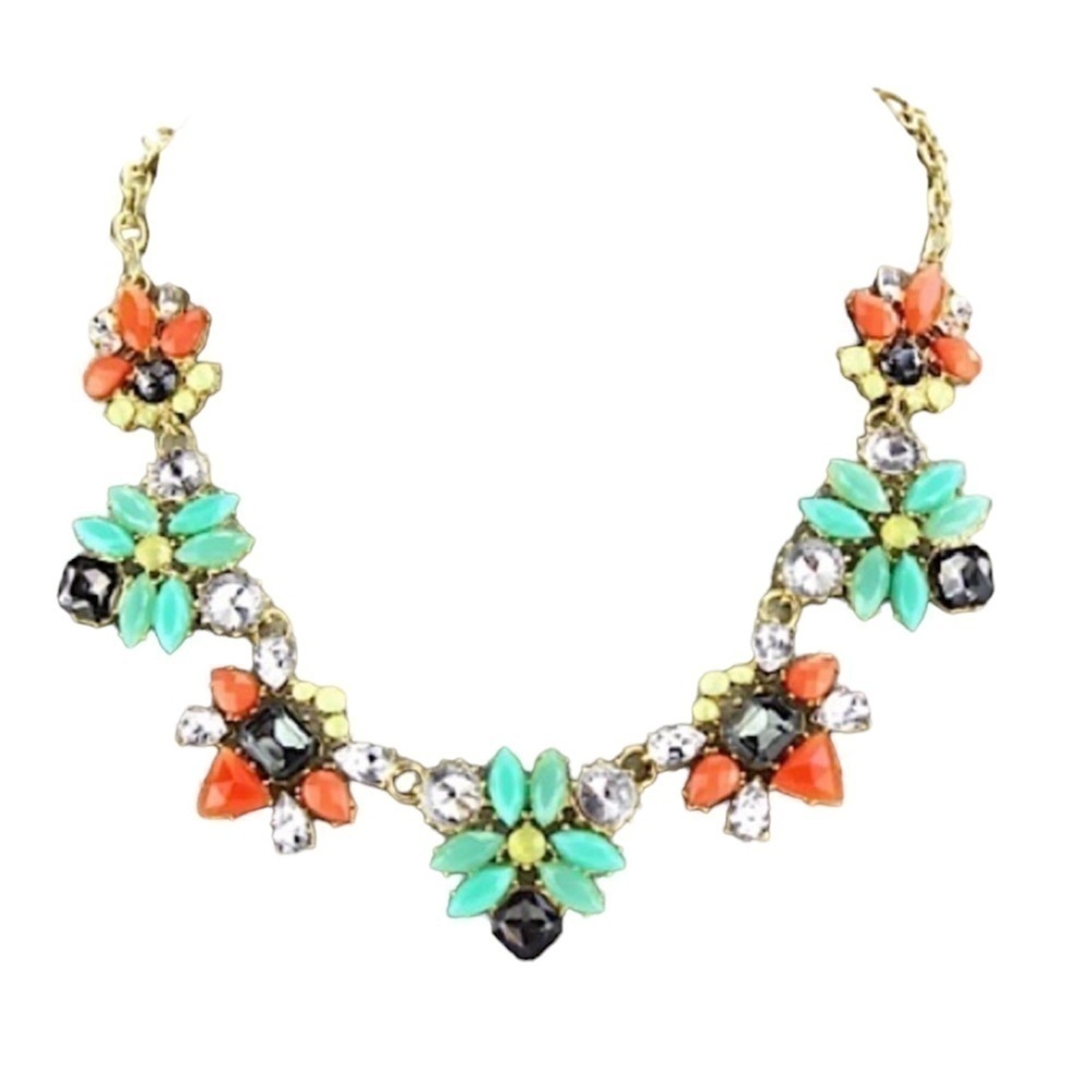 Statement Jewelry l CRYSTAL FLOWER STATEMENT NECKLACE🌸#321